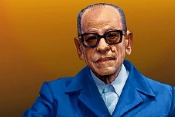 جنجال بر سر انتشار نسخه بازبینی شده آثار نجیب محفوظ در مصر جنجال بر سر انتشار نسخه بازبینی شده آثار نجیب محفوظ در مصر