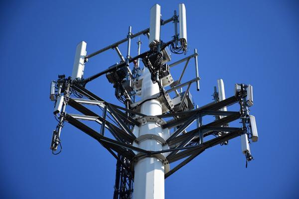 یک گام دیگر به سوی اینترنت 5G: امسال مزایده باند فرکانسی 3500 یک گام دیگر به سوی اینترنت 5G: سال جاری مزایده باند فرکانسی 3500 برگزار می گردد