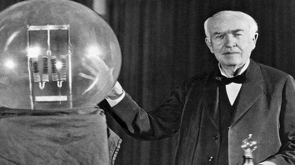 آیا ادیسون تنها فرد مخترع لامپ بود؟