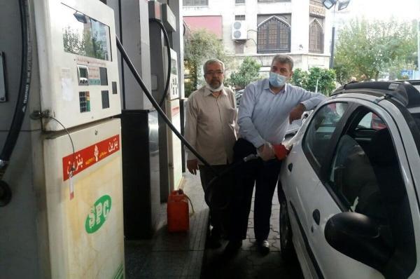 شرط استفاده از کارت سوخت آزاد پمپ بنزین ها اعلام شد
